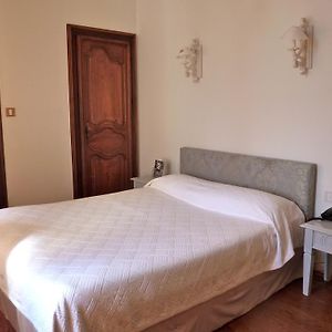Chambre Standarde Lit Queen-Size